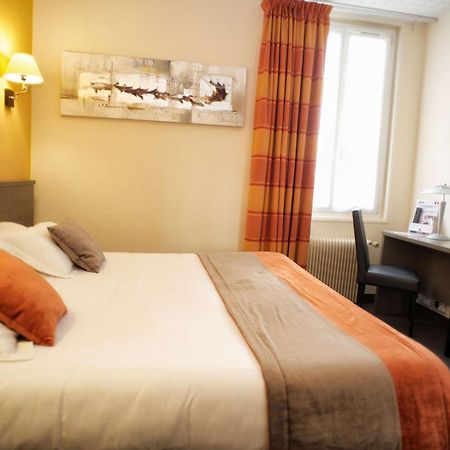 Brit Hotel Le Surcouf Сен Мало Екстериор снимка