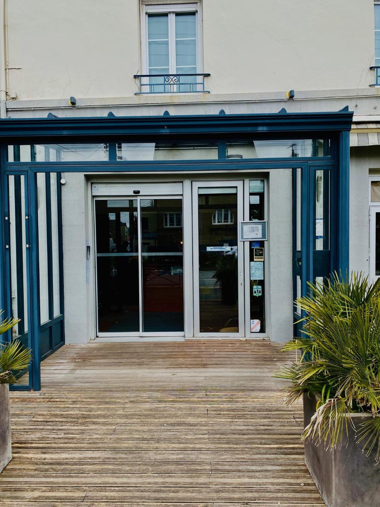Brit Hotel Le Surcouf Сен Мало Екстериор снимка