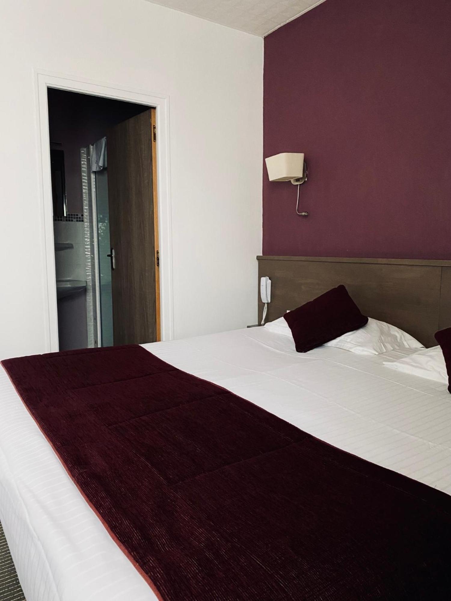 Brit Hotel Le Surcouf Сен Мало Екстериор снимка