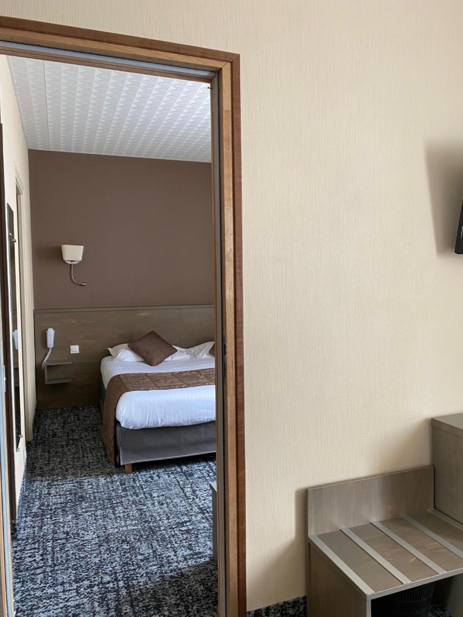 Brit Hotel Le Surcouf Сен Мало Екстериор снимка